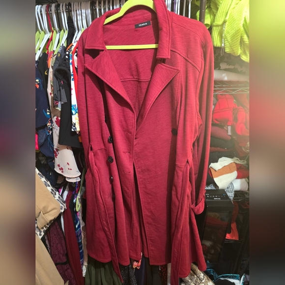 🍁🍂RED NWOT TORRID 2X TRENCH COAT - Picture 1 of 5